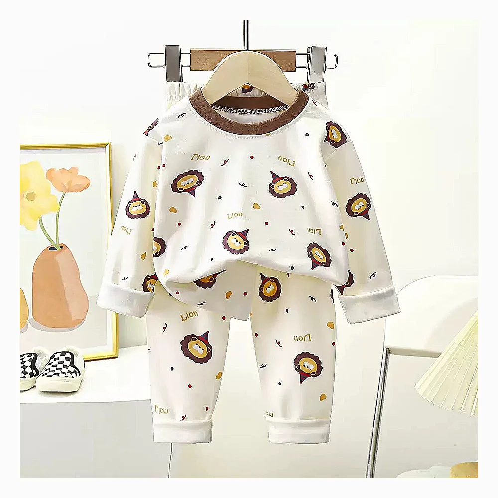 سێتێکی منداڵانەی شیک پێکهاتوو لە دوو پارچە