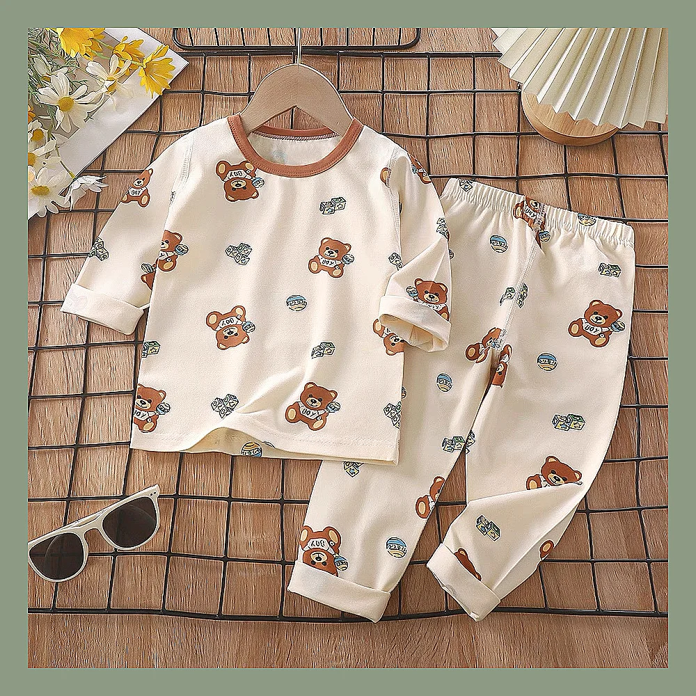 سێتێکی منداڵانەی شیک پێکهاتوو لە دوو پارچە