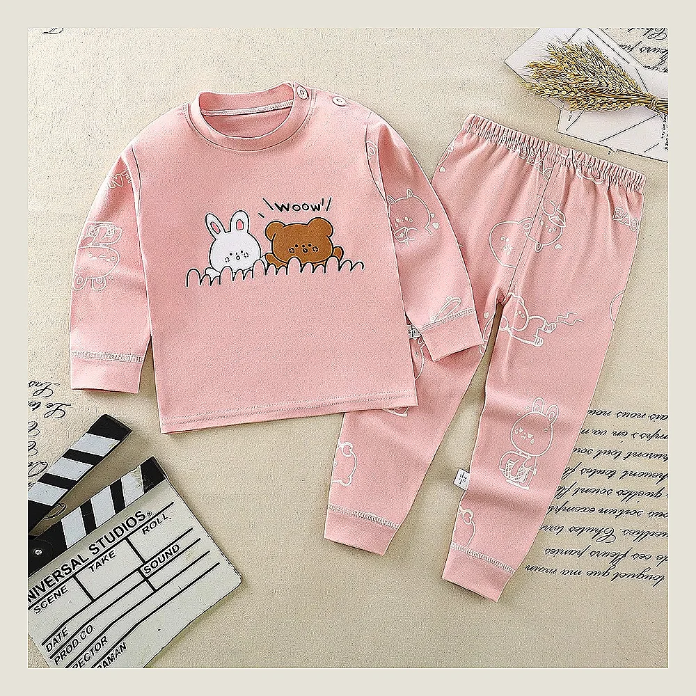 سێتێکی منداڵانەی شیک پێکهاتوو لە دوو پارچە