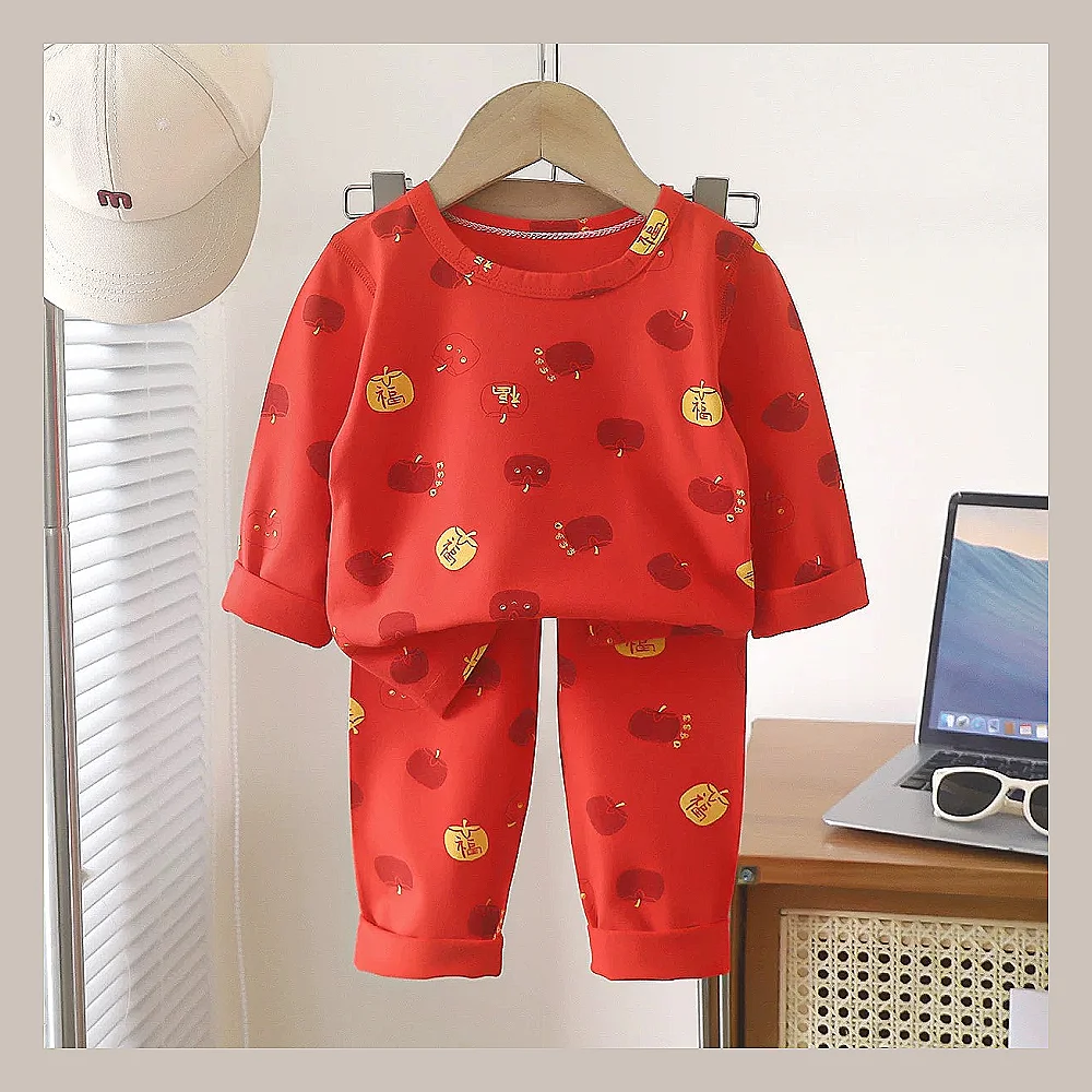 سێتێکی منداڵانەی شیک پێکهاتوو لە دوو پارچە