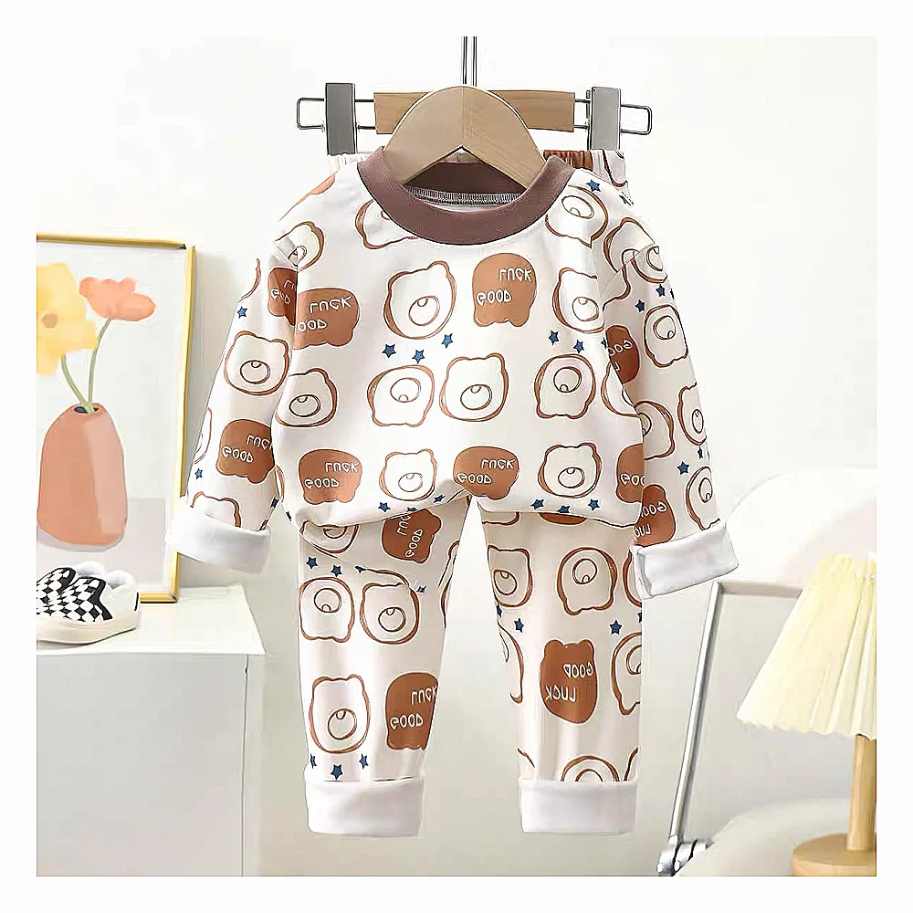 سێتێکی منداڵانەی شیک پێکهاتوو لە دوو پارچە