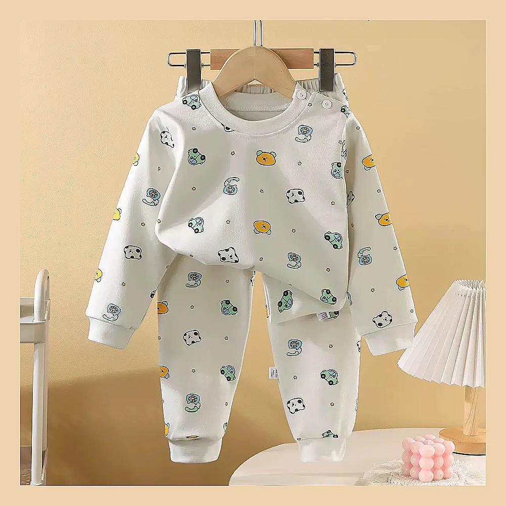 سێتێکی منداڵانەی شیک پێکهاتوو لە دوو پارچە