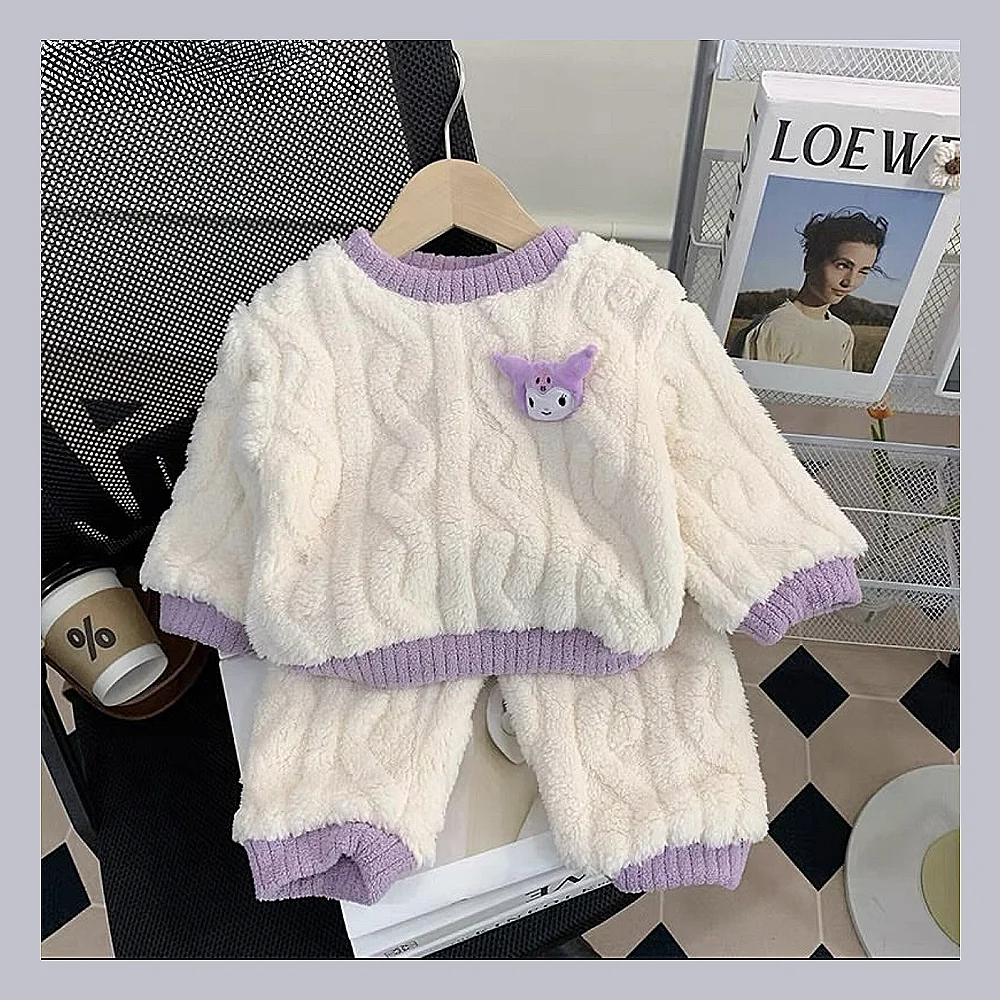 سێتێکی منداڵانەی شیک پێکهاتوو لە خوری