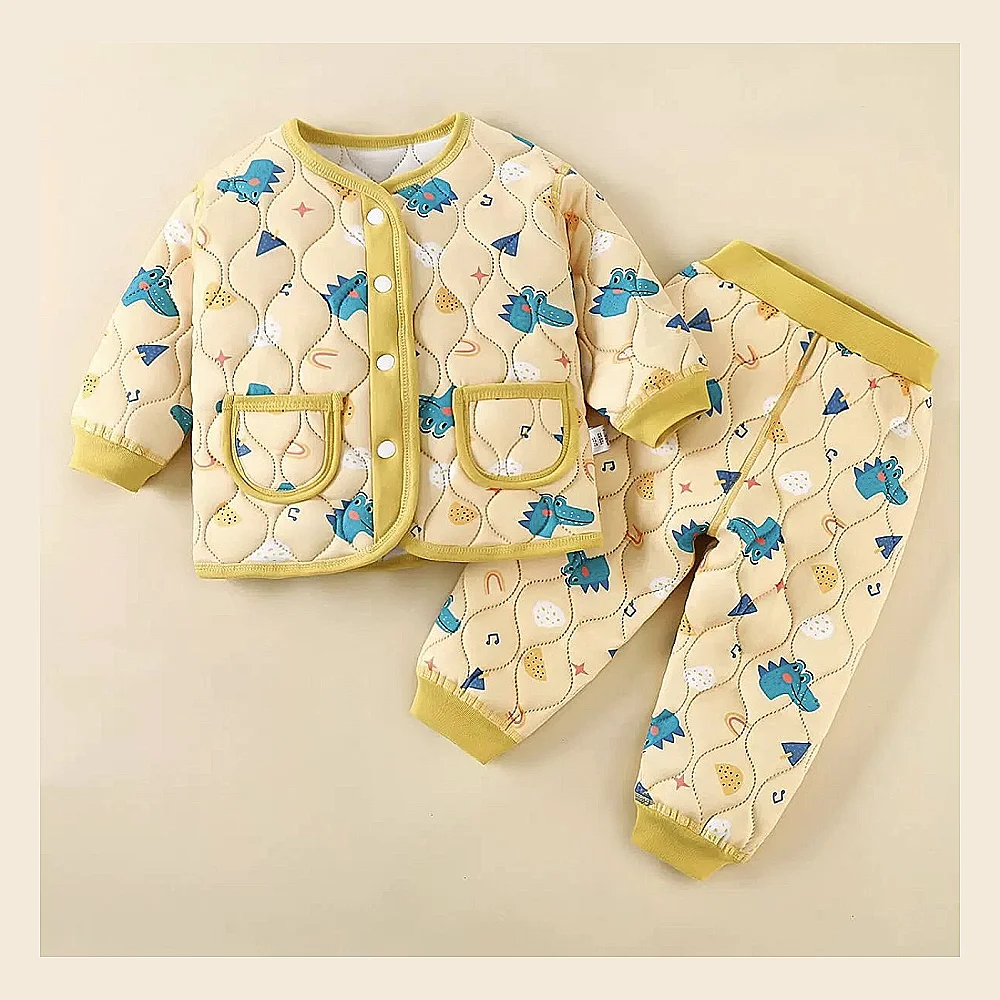 سێتێکی منداڵانەی شیک پێکهاتوو لە دوو پارچە