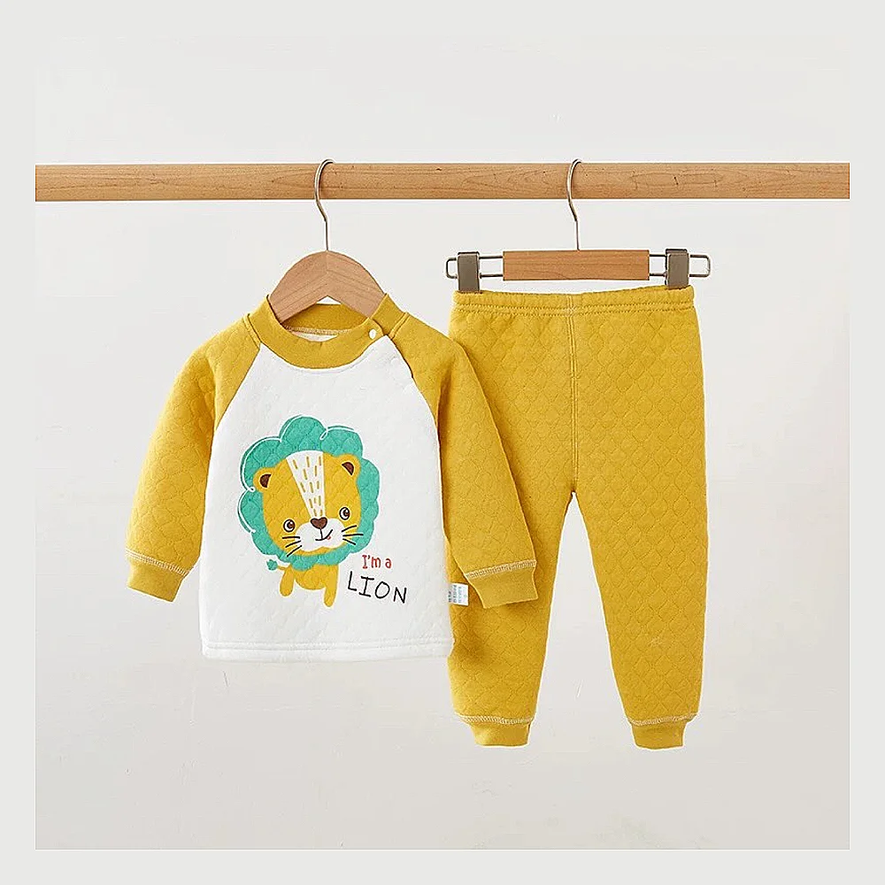 سێتێکی منداڵانەی شیک پێکهاتوو لە دوو پارچە