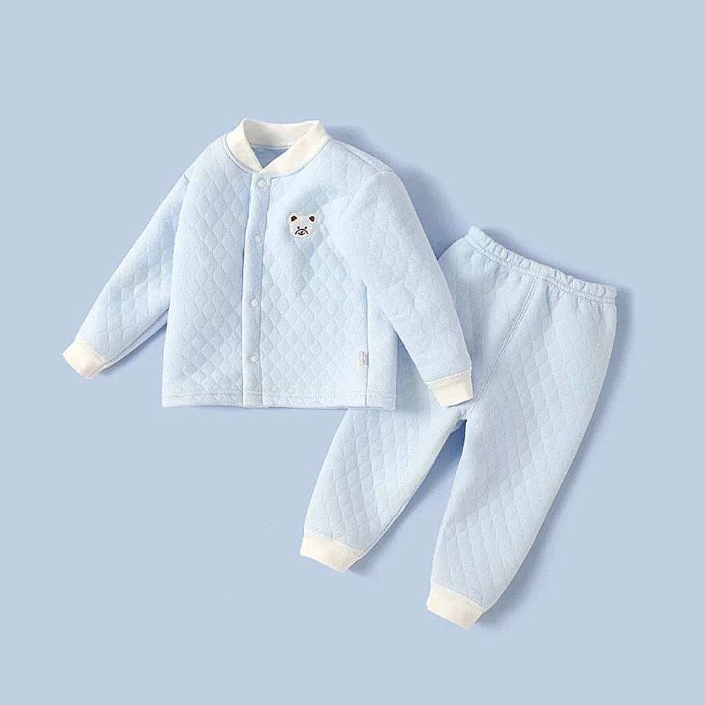 سێتێکی منداڵانەی شیک پێکهاتوو لە دوو پارچە